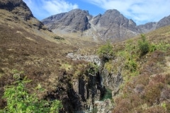 On the approach to Bla Bheinn